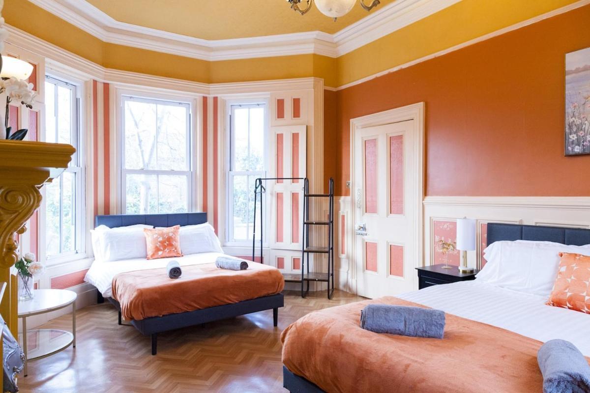 曼彻斯特Victorian Elegance At Kingscliffe, Sleeps 17别墅 外观 照片