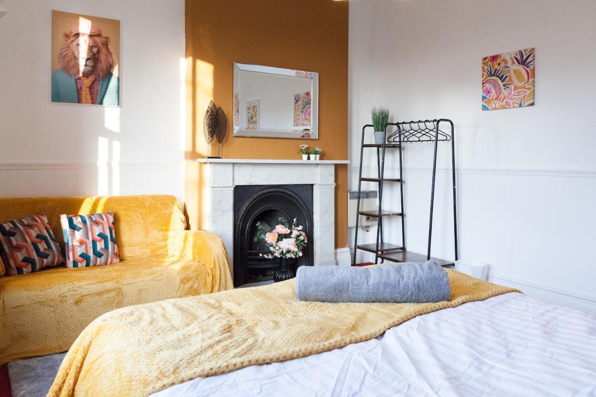 曼彻斯特Victorian Elegance At Kingscliffe, Sleeps 17别墅 外观 照片