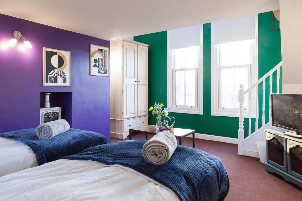 曼彻斯特Victorian Elegance At Kingscliffe, Sleeps 17别墅 外观 照片