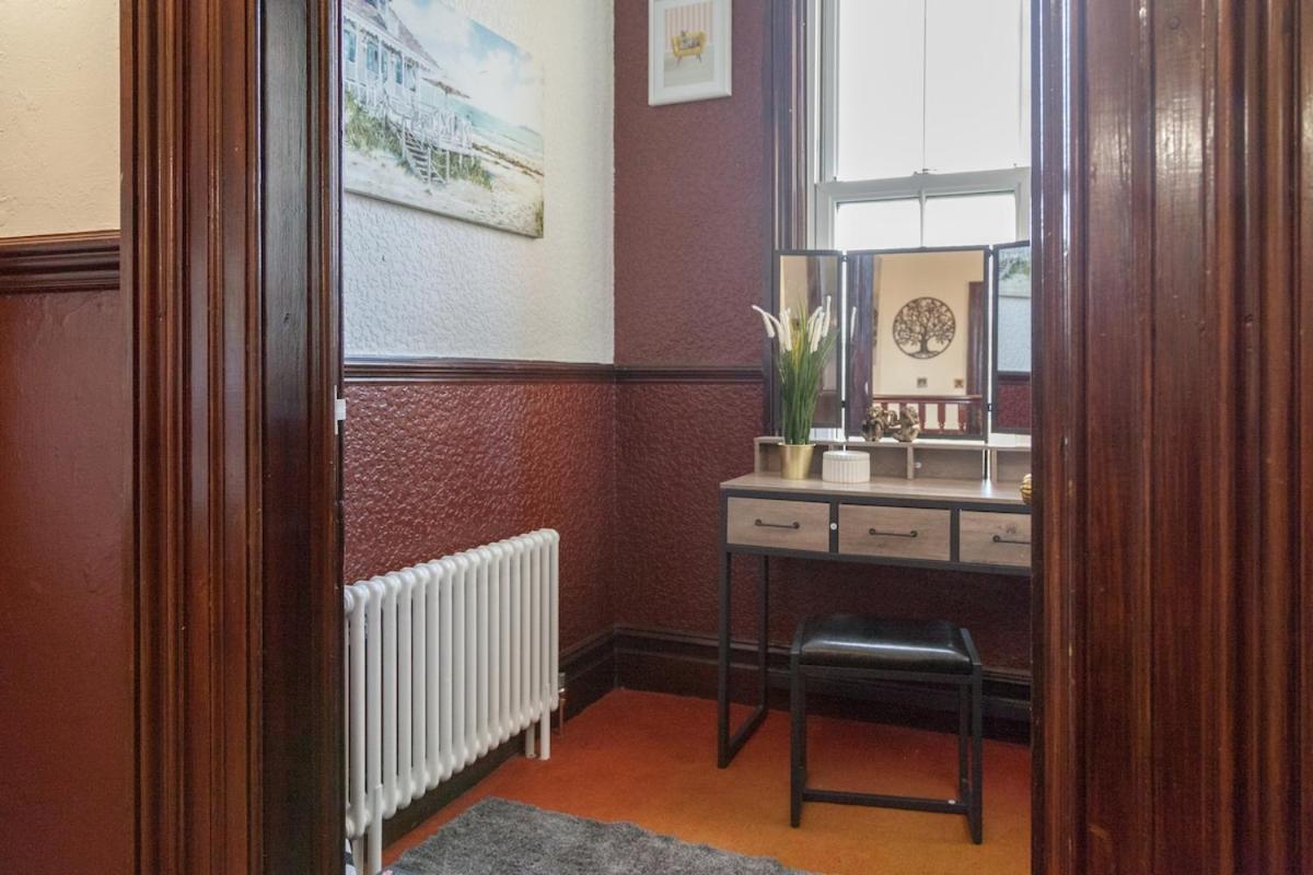 曼彻斯特Victorian Elegance At Kingscliffe, Sleeps 17别墅 外观 照片